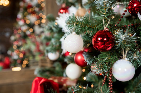 Holiday Tree Decorating Tips and Secrets